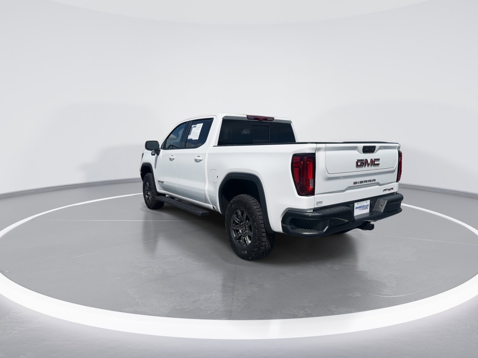 Used 2024 GMC Sierra 1500 AT4X image 7