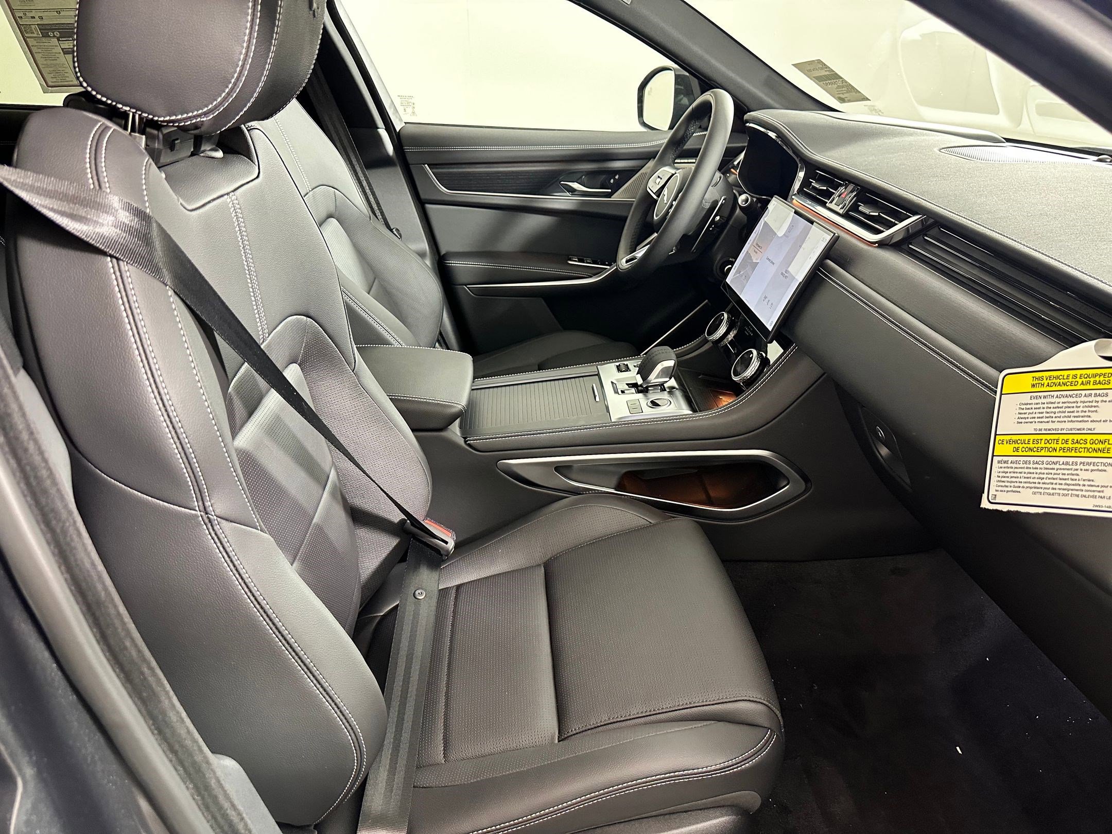 New 2026 Jaguar F-PACE R-Dynamic S image 19