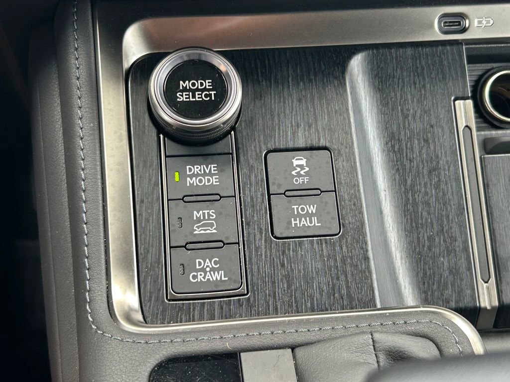 Used 2025 Lexus GX 550 AWD/4WD image 39