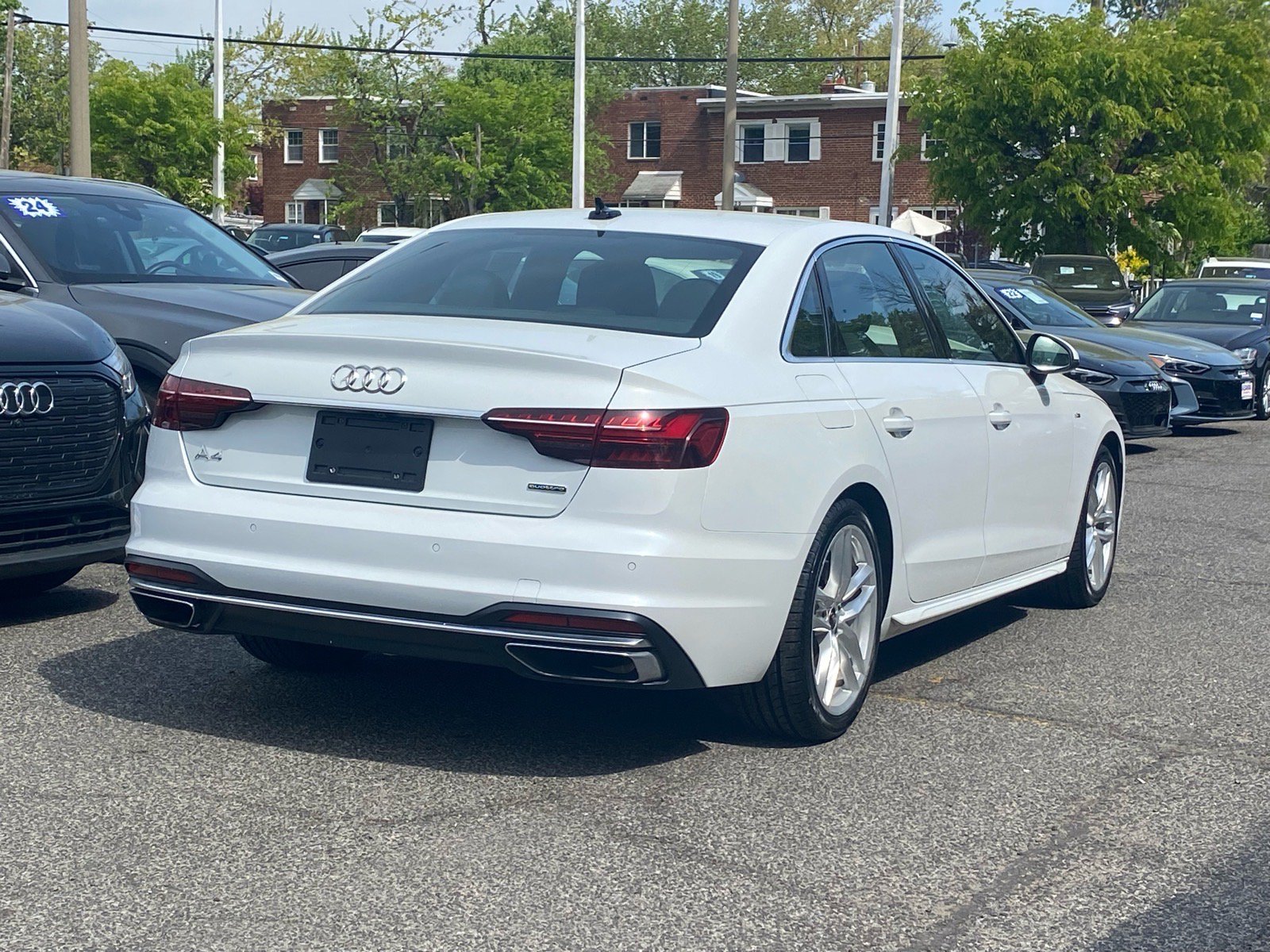 Used 2023 Audi A4 2.0T Premium w/ Convenience Package AWD/4WD image 3