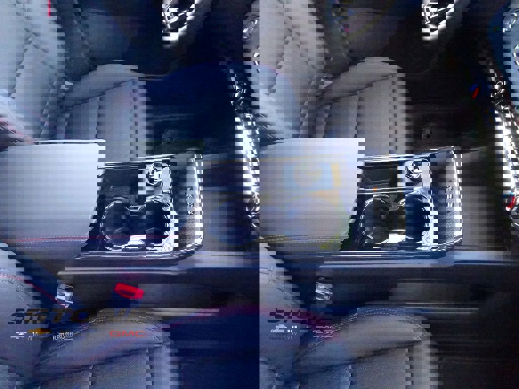 New 2026 Chevrolet Equinox RS image 18