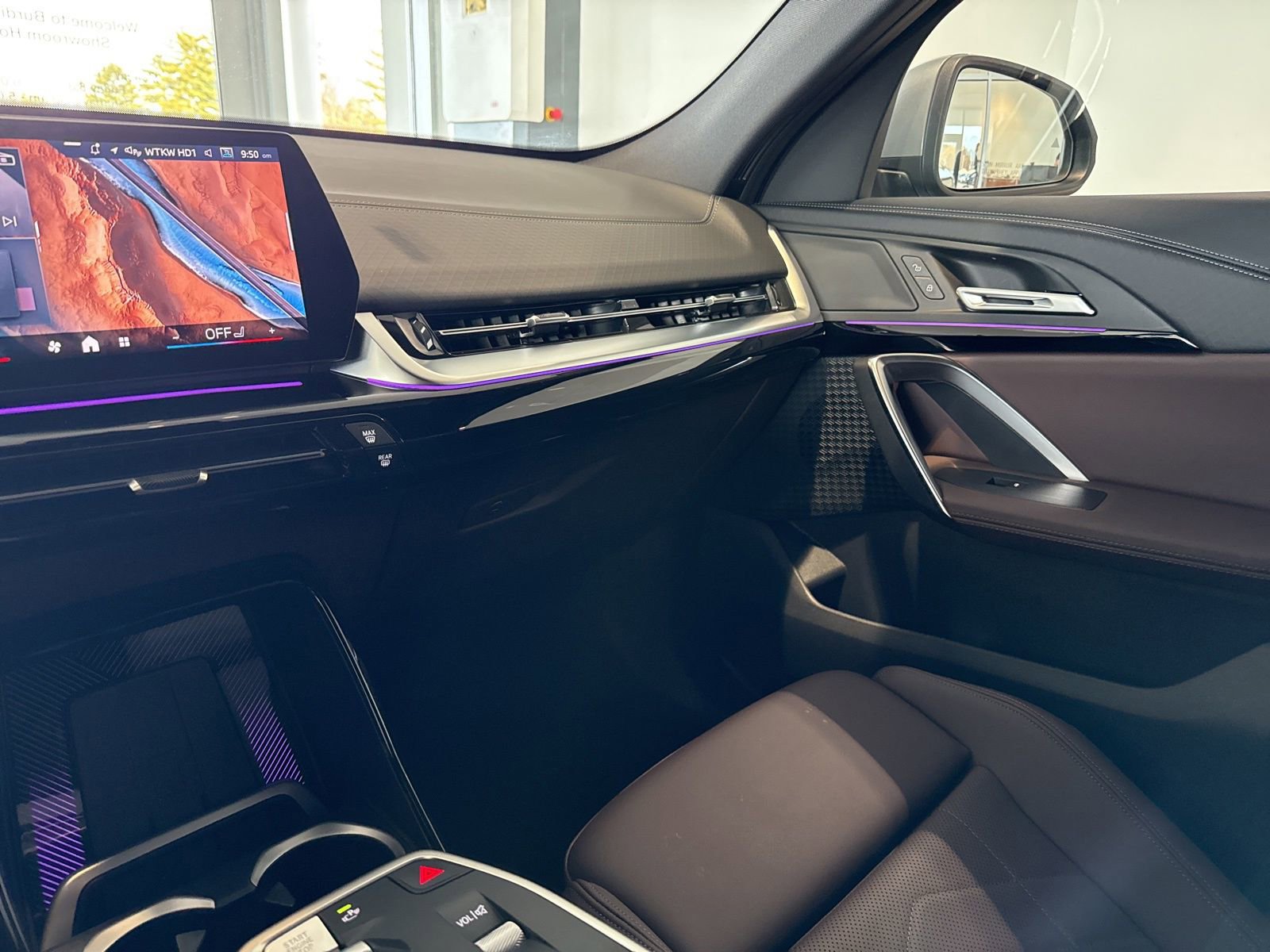 Used 2025 BMW X2 xDrive28i w/ Convenience Package image 21