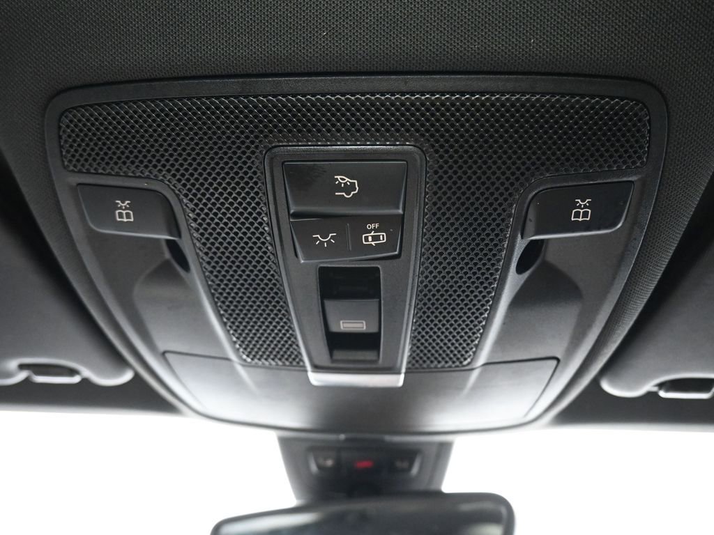 Used 2019 Mercedes-Benz GLA 250 4MATIC image 31