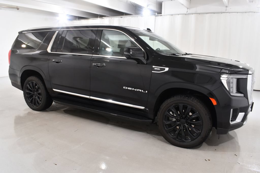 Used 2021 GMC Yukon XL Denali AWD/4WD image 5