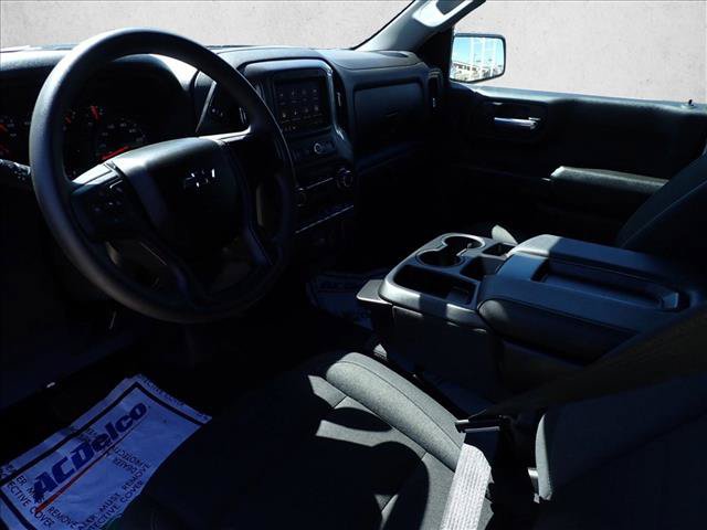 Used 2025 Chevrolet Silverado 1500 Custom Trail Boss w/ Turbomax Blackout Package AWD/4WD image 11