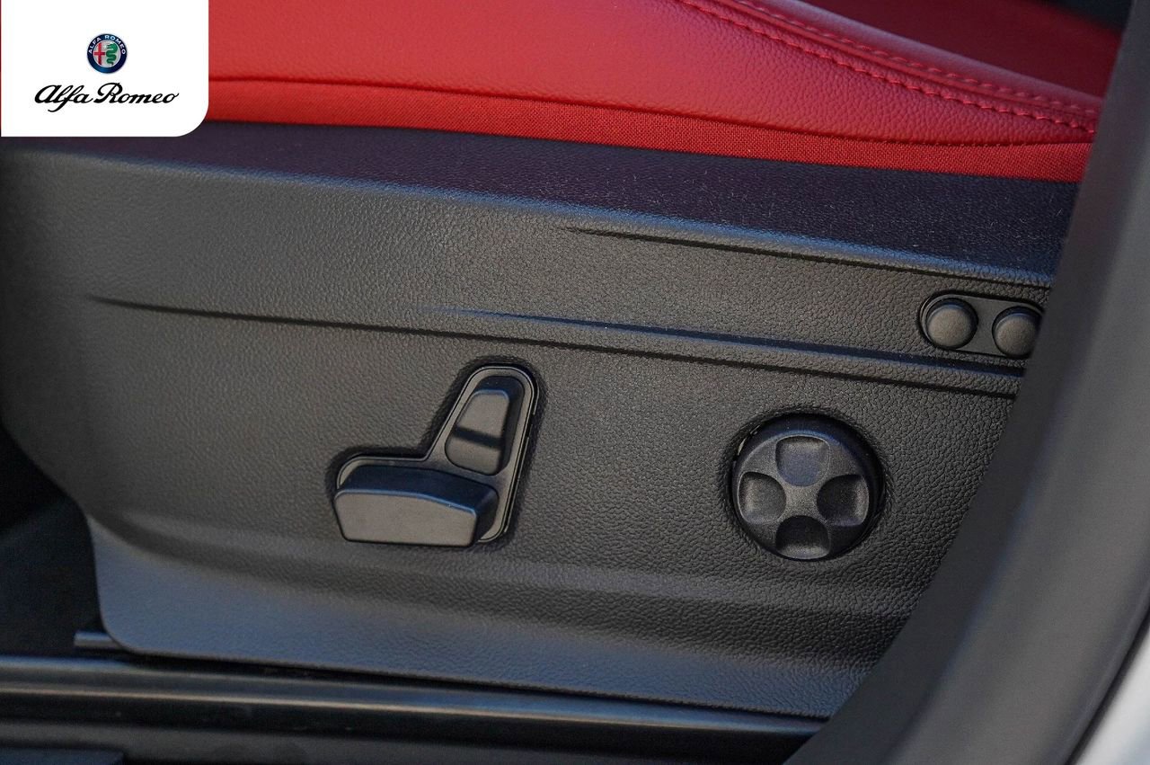 New 2025 Alfa Romeo Stelvio Sprint w/ Veloce Package image 20