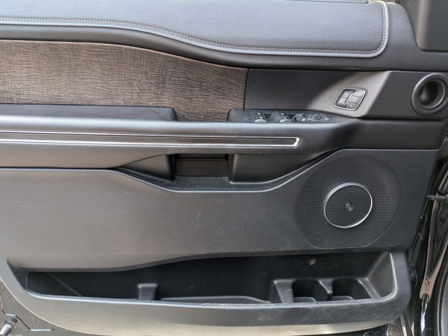 Used 2018 Ford Expedition Max Limited w/ Equipment Group 302A AWD/4WD image 10