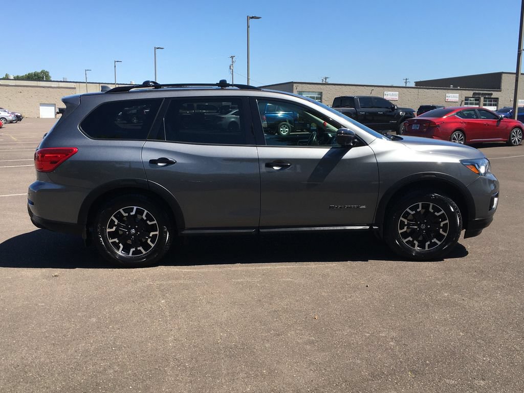 Used 2019 Nissan Pathfinder SL AWD/4WD image 8