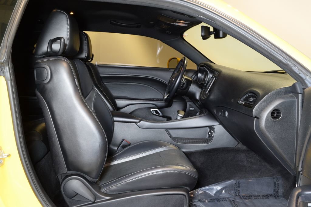 Used 2017 Dodge Challenger GT image 29