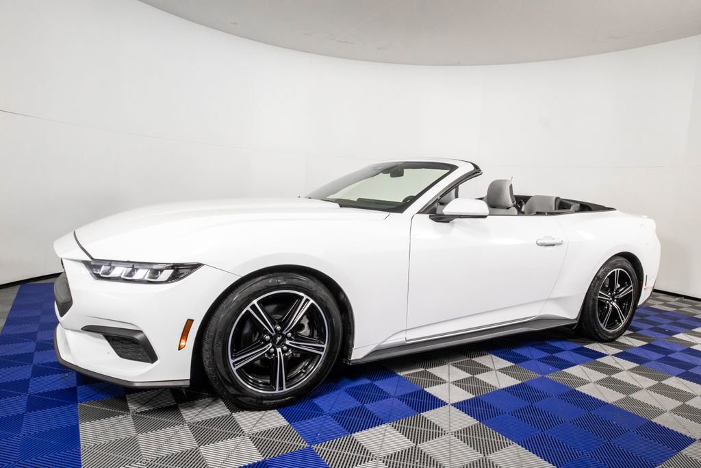 Used 2024 Ford Mustang Premium image 1