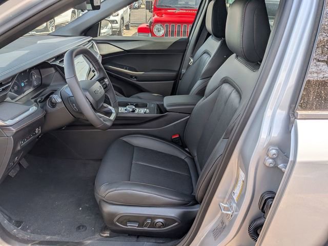 New 2026 Jeep Cherokee Overland image 9