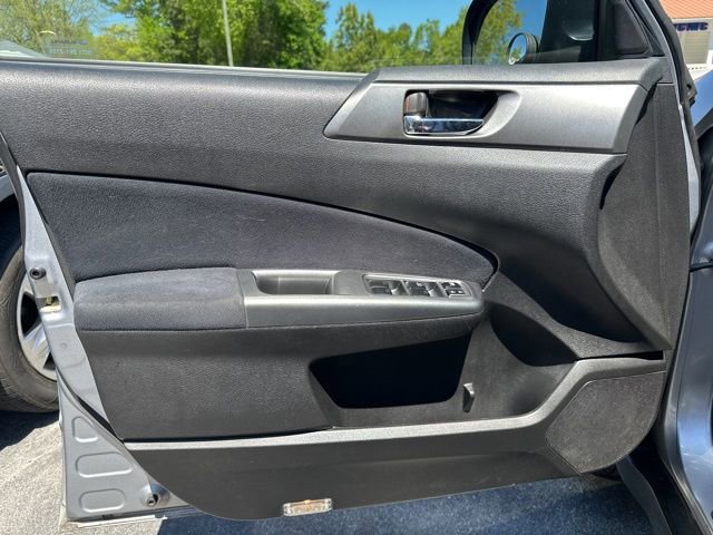 Used 2012 Subaru Forester 2.5X Touring AWD/4WD image 10