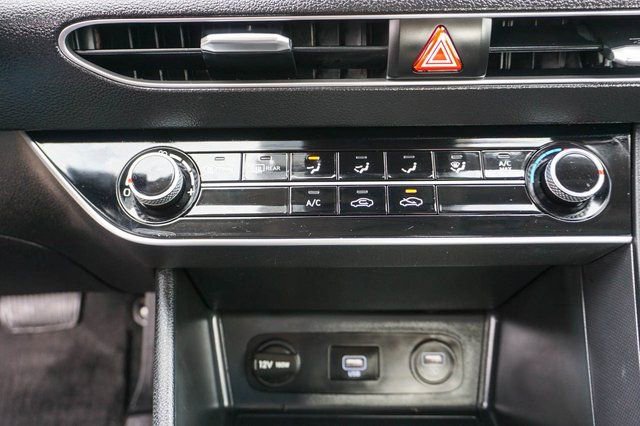 Used 2023 Hyundai Sonata SE image 13