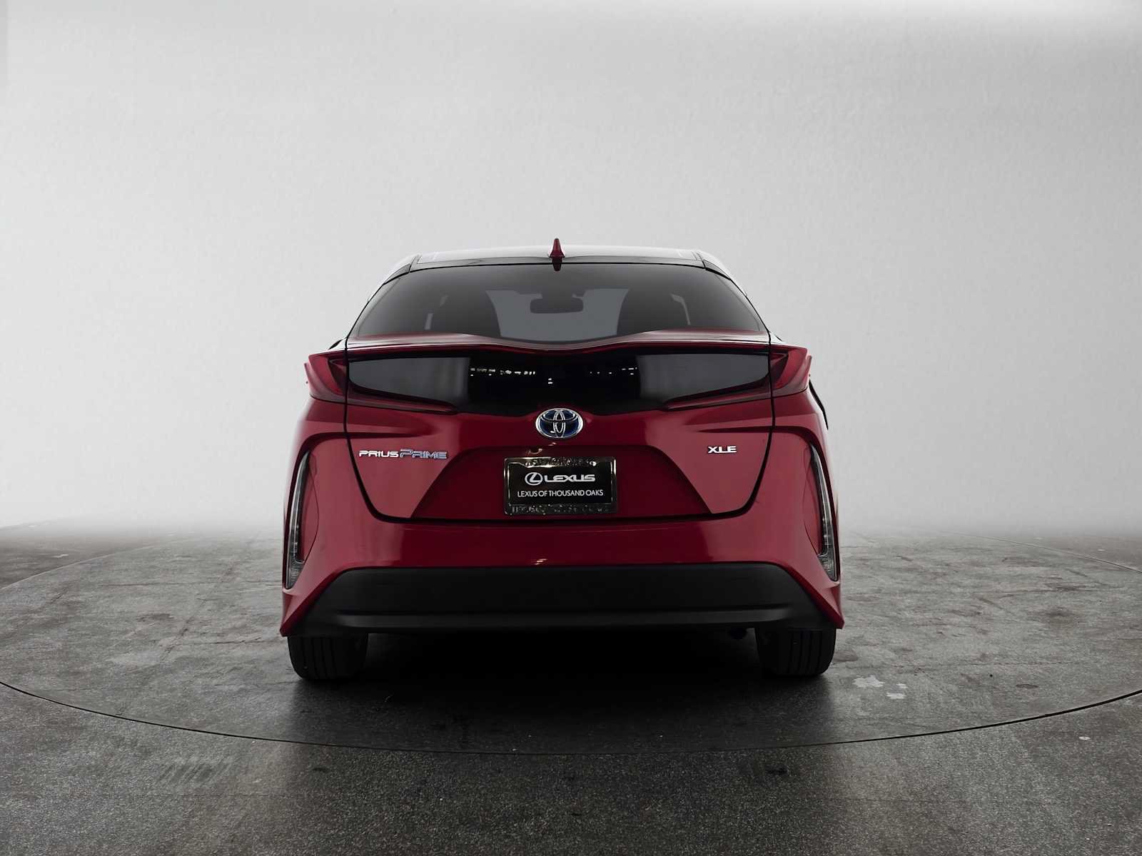 Used 2021 Toyota Prius Prime XLE w/ Carpet Mat Package (TMS) FWD image 4
