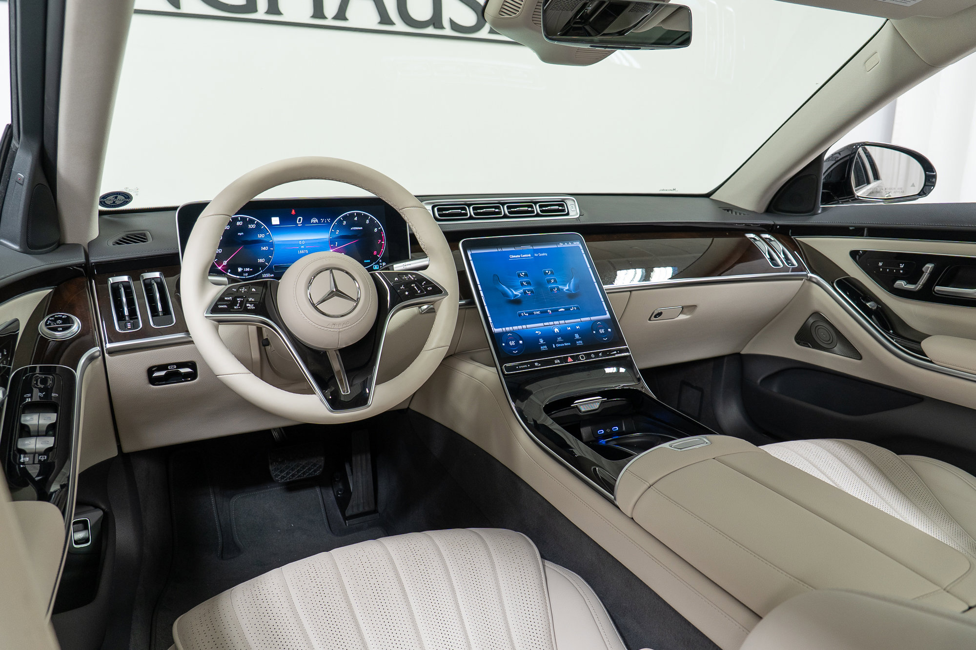 Used 2023 Mercedes-Benz S 500 4MATIC image 16
