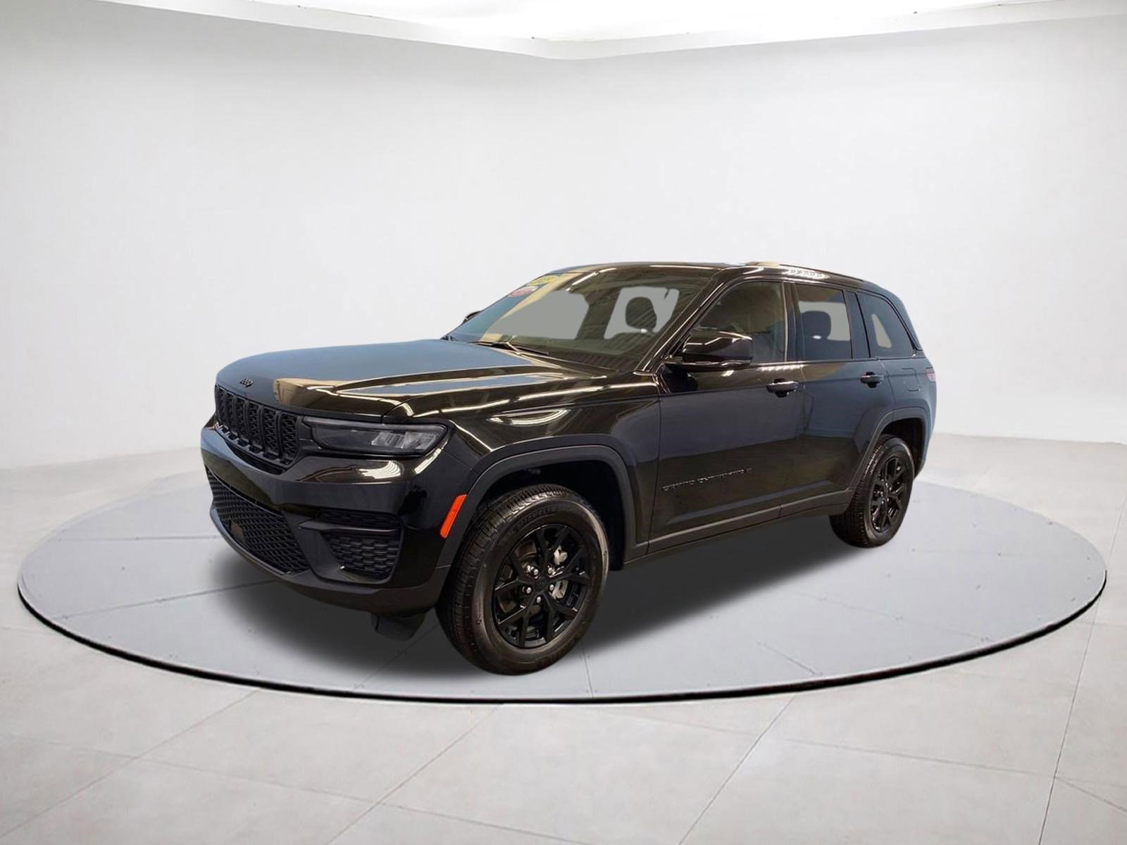 Certified 2025 Jeep Grand Cherokee Altitude AWD/4WD image 3