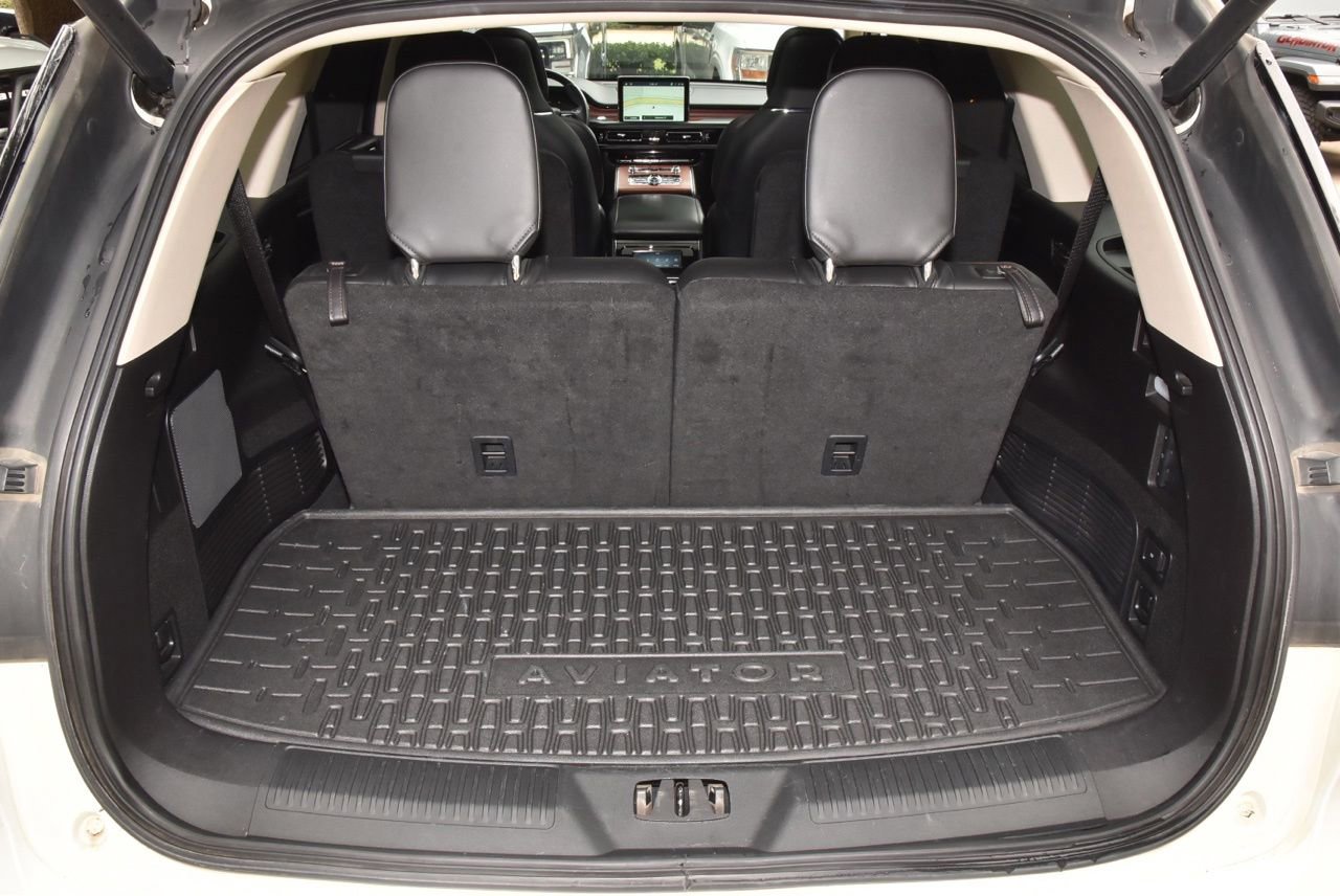 Used 2022 Lincoln Aviator Reserve w/ Equipment Group 201A AWD/4WD image 37