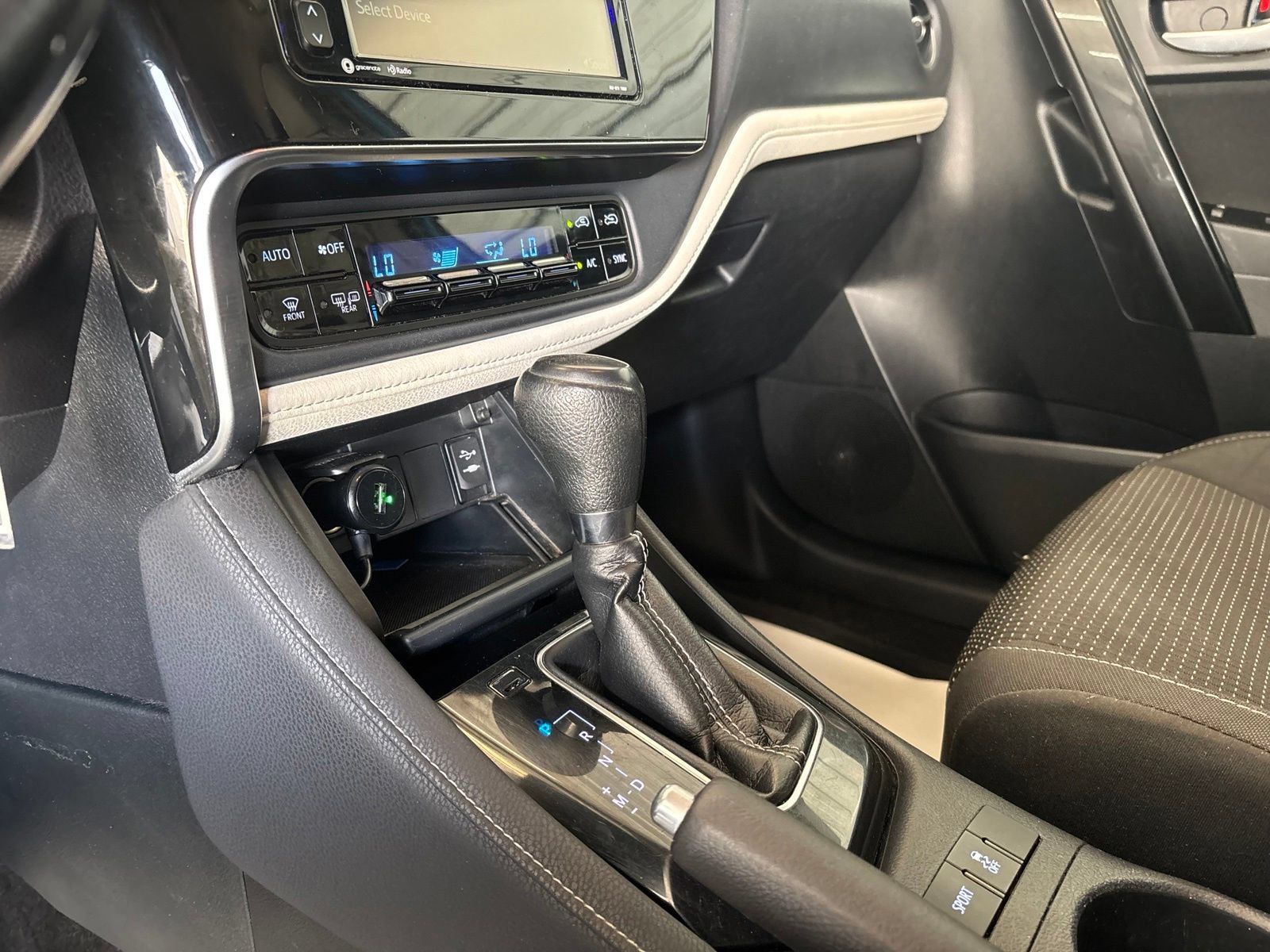 Used 2018 Toyota Corolla iM w/ All-Weather Mat Package FWD image 20