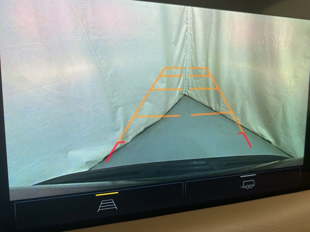 Used 2024 Chevrolet Suburban Premier image 19