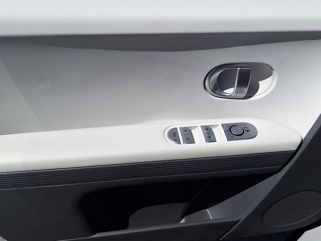 Certified 2024 Hyundai Ioniq 5 SEL AWD/4WD image 18