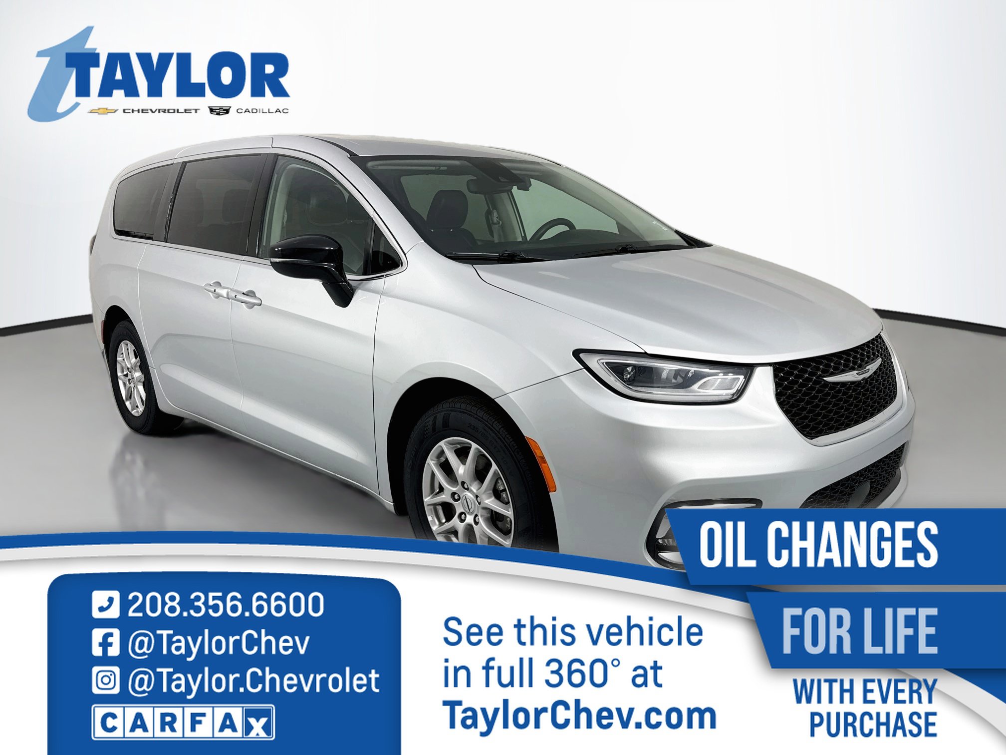 Used 2024 Chrysler Pacifica Touring-L FWD image 1