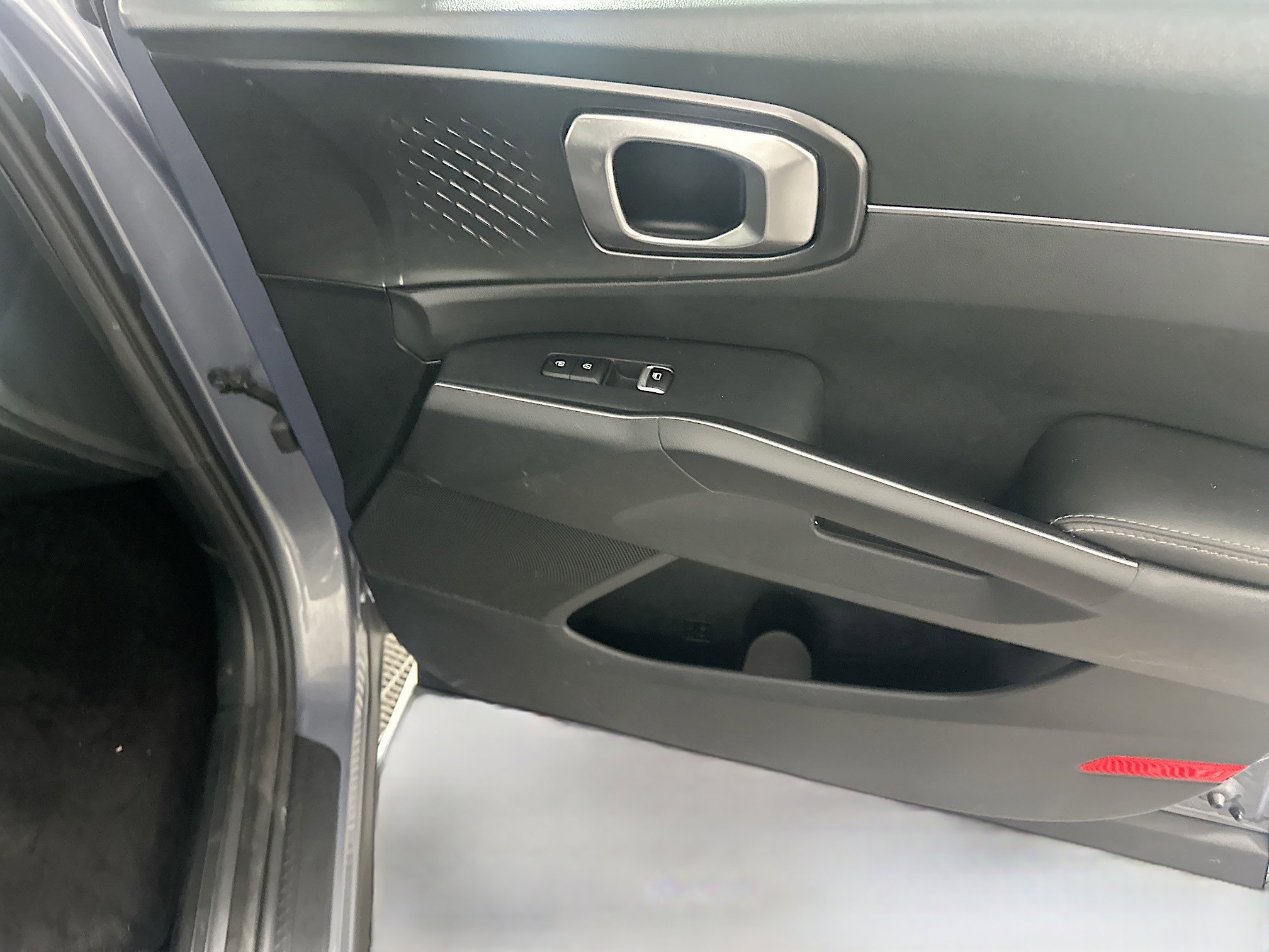 Used 2024 Kia Sorento S image 31