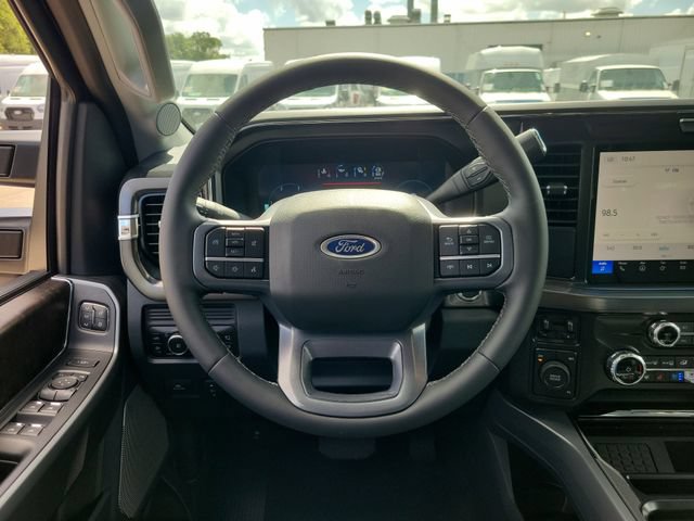 New 2026 Ford F250 Lariat w/ Black Appearance Package AWD/4WD image 9