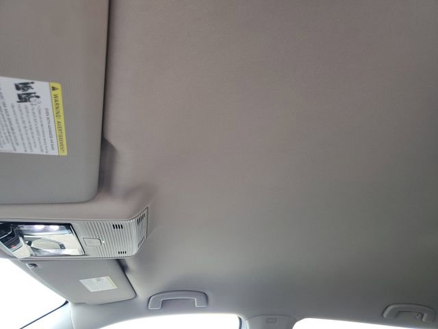 Used 2024 Volkswagen Atlas SE image 32