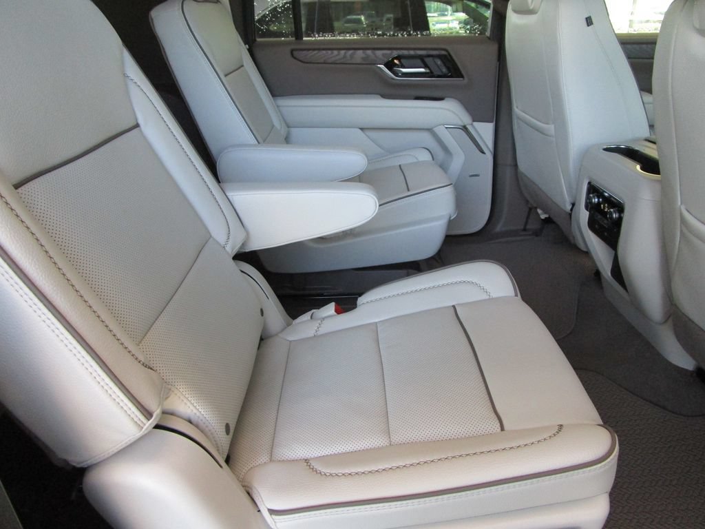 New 2026 GMC Yukon XL Denali w/ Advanced Technology Package RWD image 19