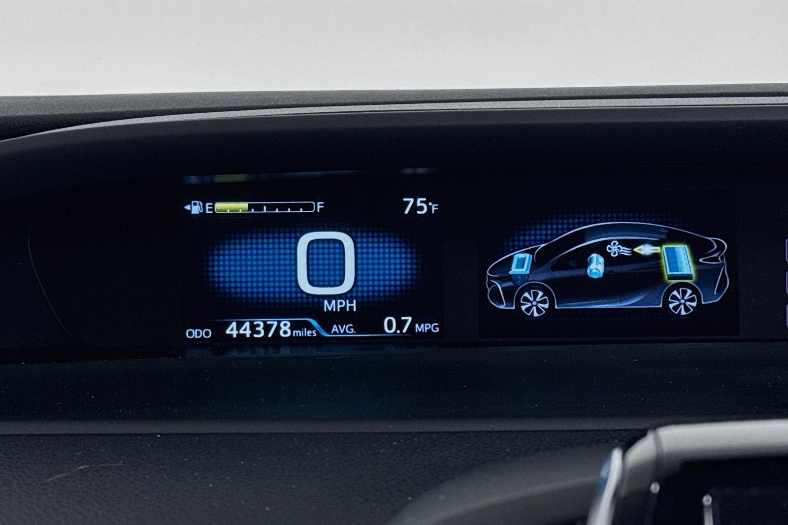 Used 2022 Toyota Prius Prime XLE image 19