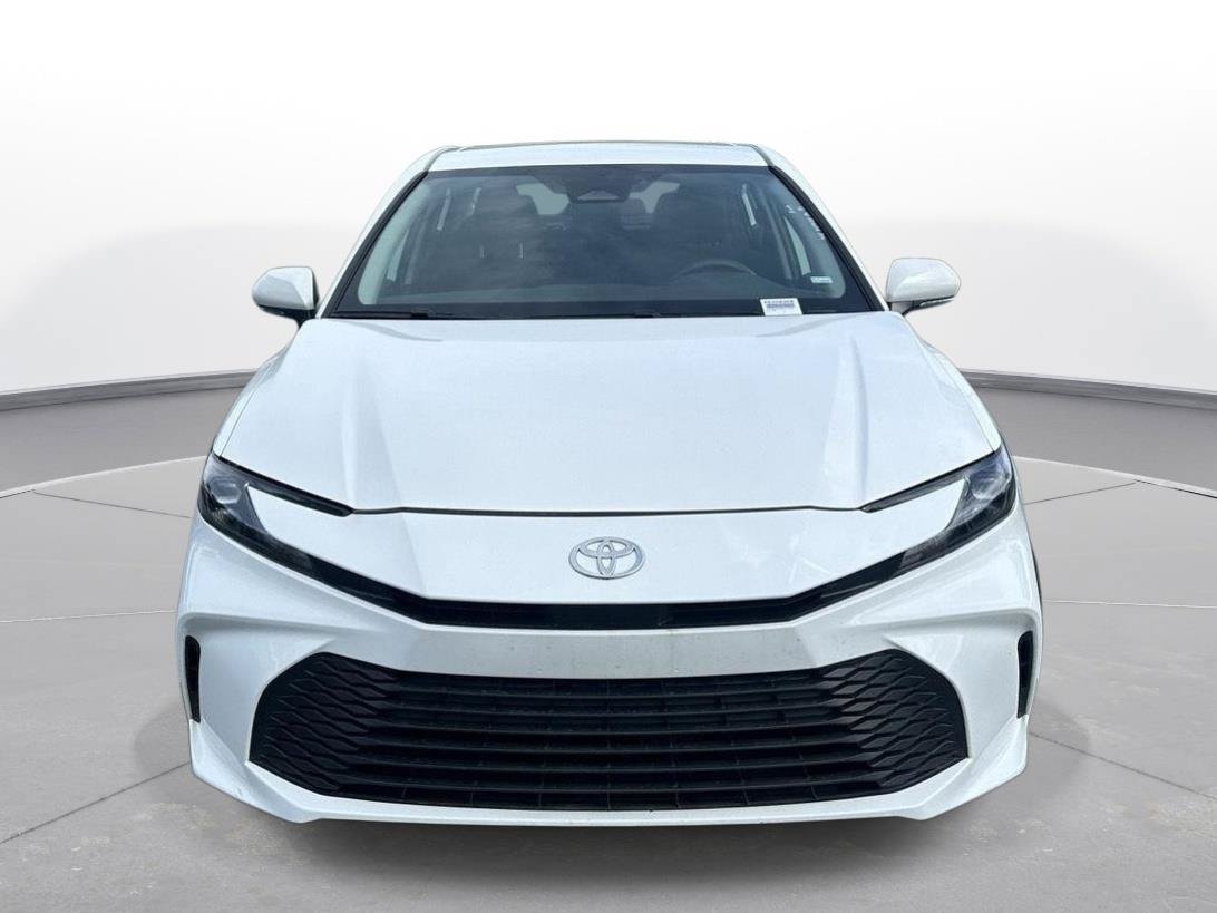 Used 2025 Toyota Camry LE FWD image 3