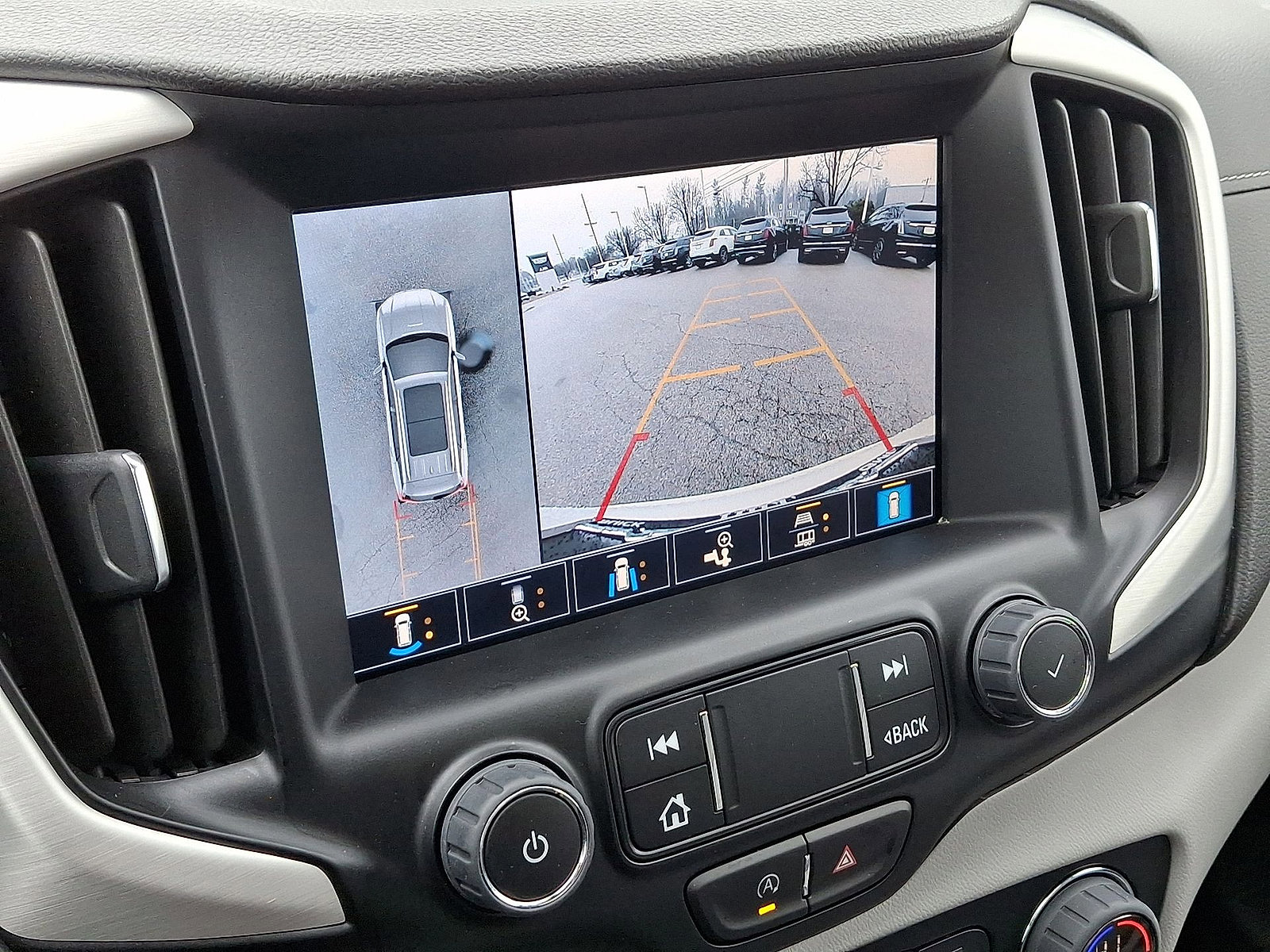 Certified 2022 GMC Terrain SLT w/ Tech Package image 15