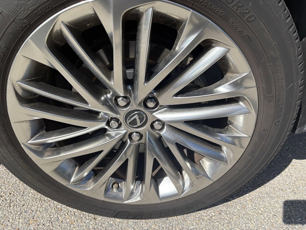 Used 2021 Lexus RX 350L Luxury w/ Accessory Package image 16