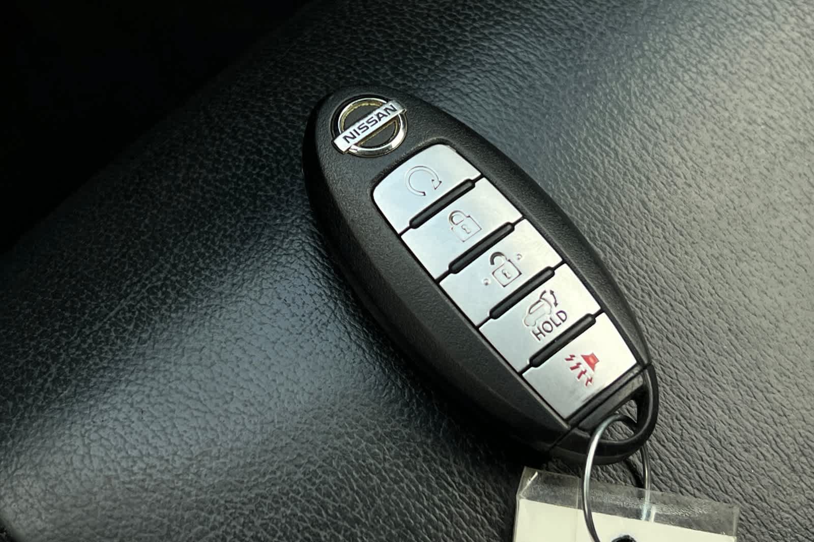 Used 2018 Nissan Pathfinder SL FWD image 28