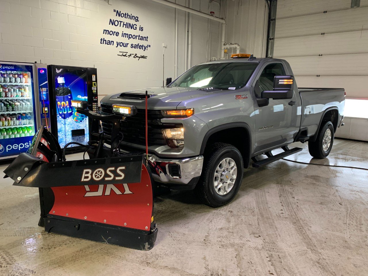 Used 2025 Chevrolet Silverado 3500 W/T w/ Z71 Off-Road Package image 8