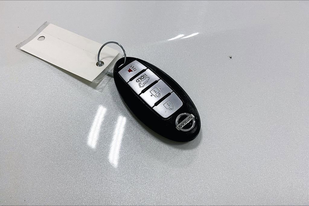 Used 2015 Nissan Rogue SL FWD image 12