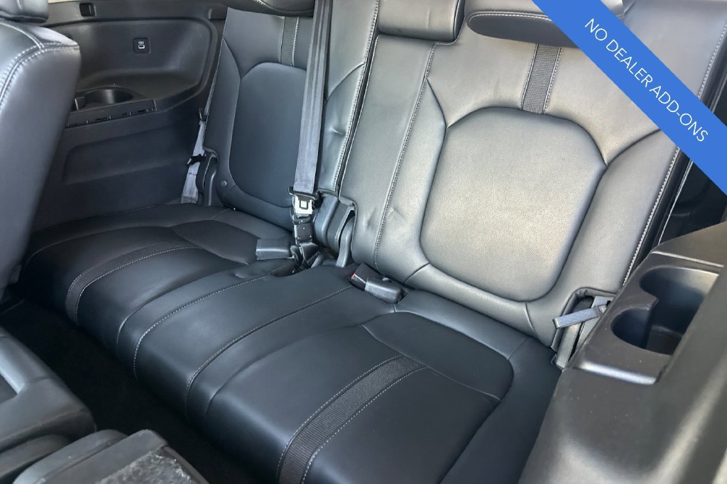 Certified 2023 Honda Pilot Touring image 17