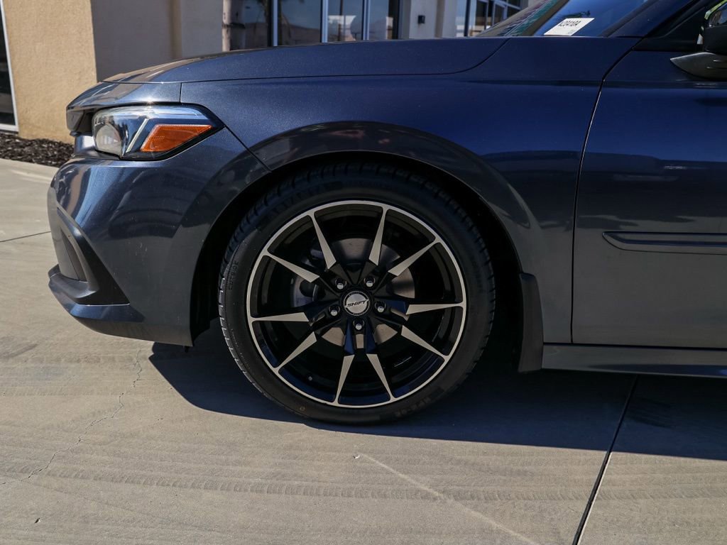 Used 2023 Honda Civic Sport image 11