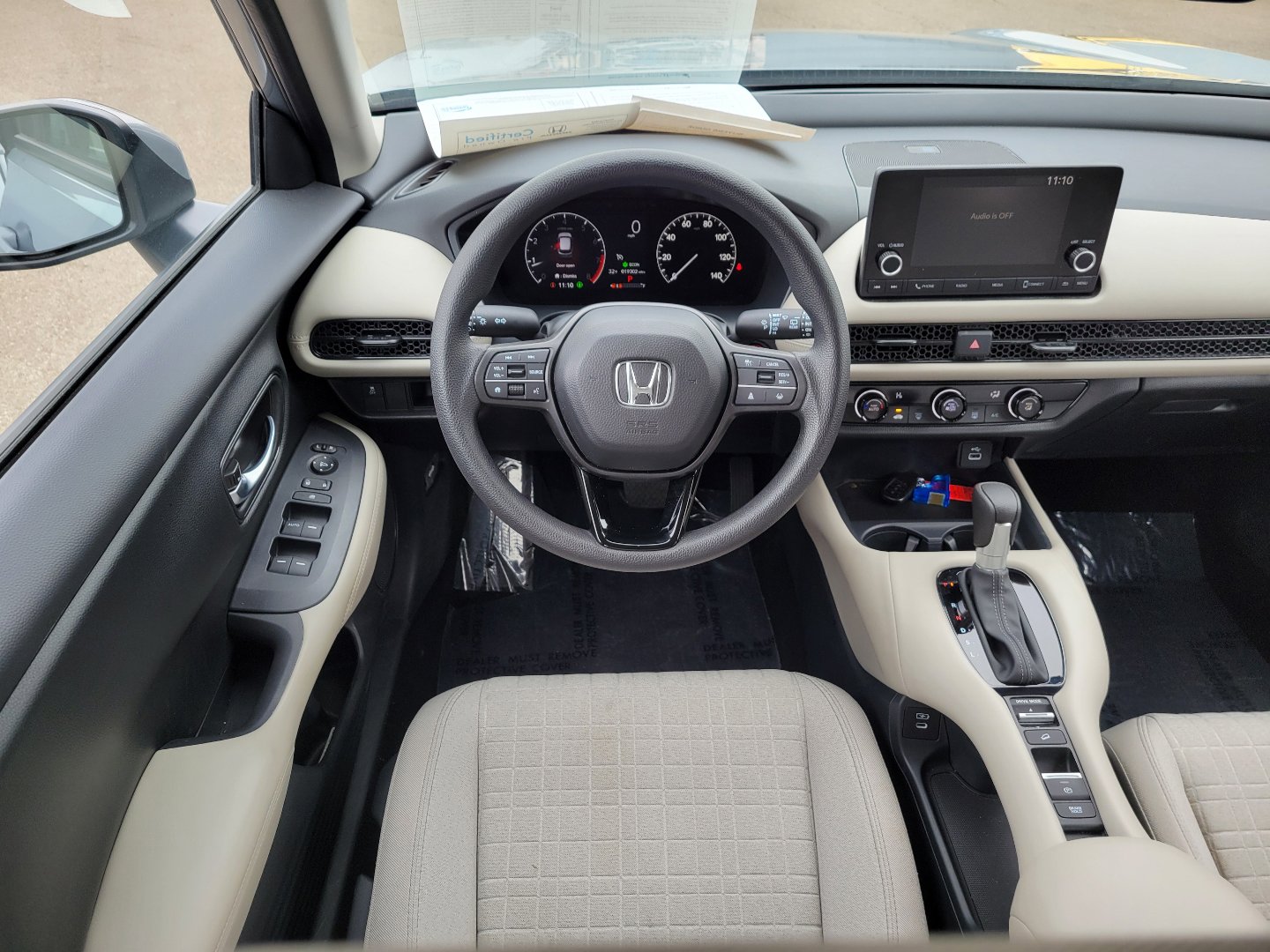 Certified 2025 Honda HR-V LX image 10