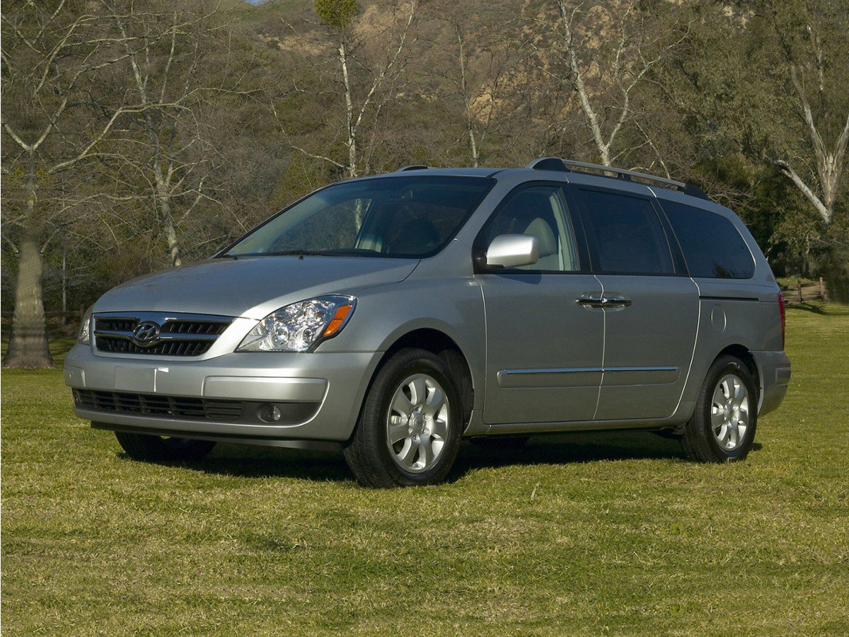 Used 2007 Hyundai Entourage FWD image 1