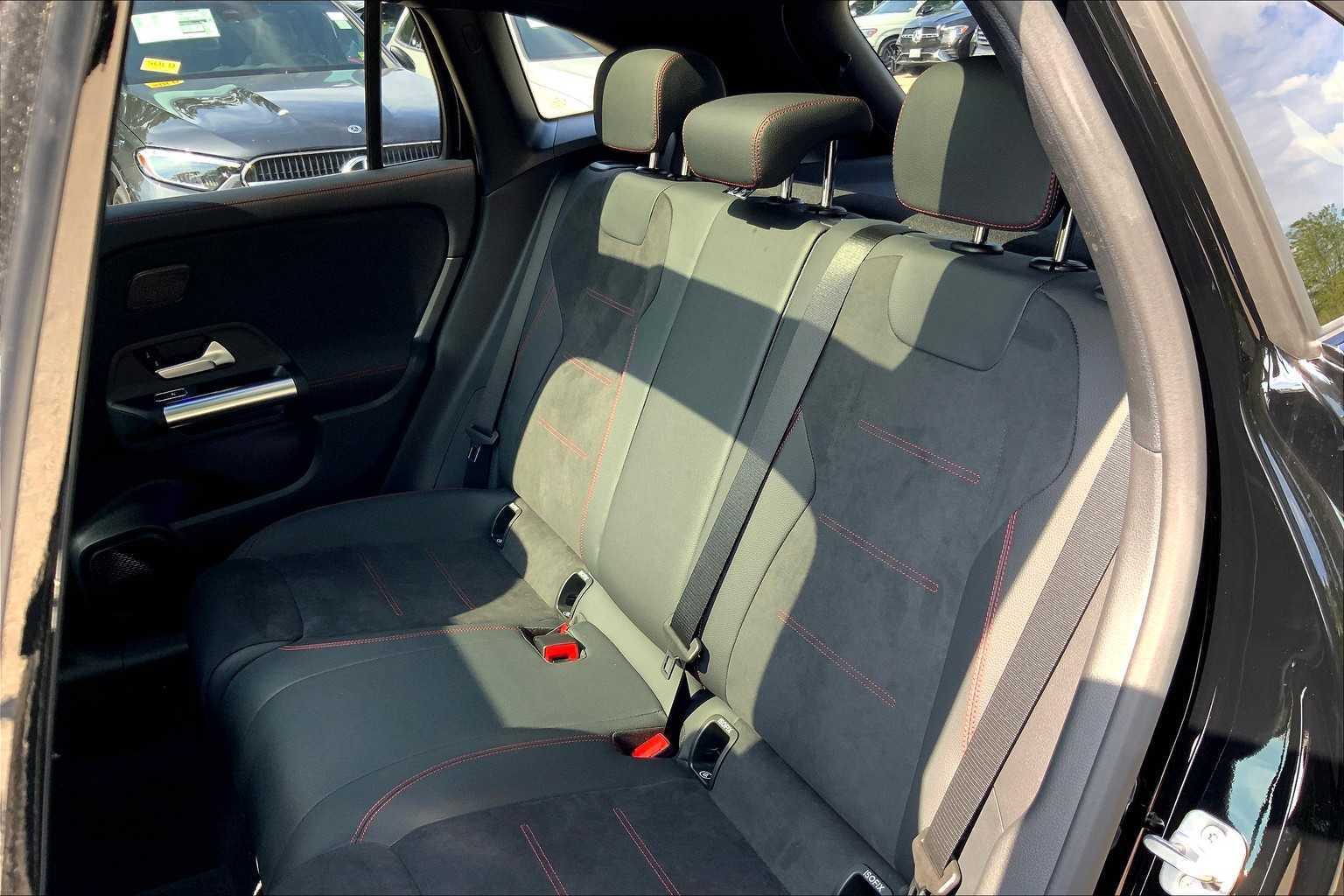 New 2026 Mercedes-Benz GLA 250 4MATIC image 13