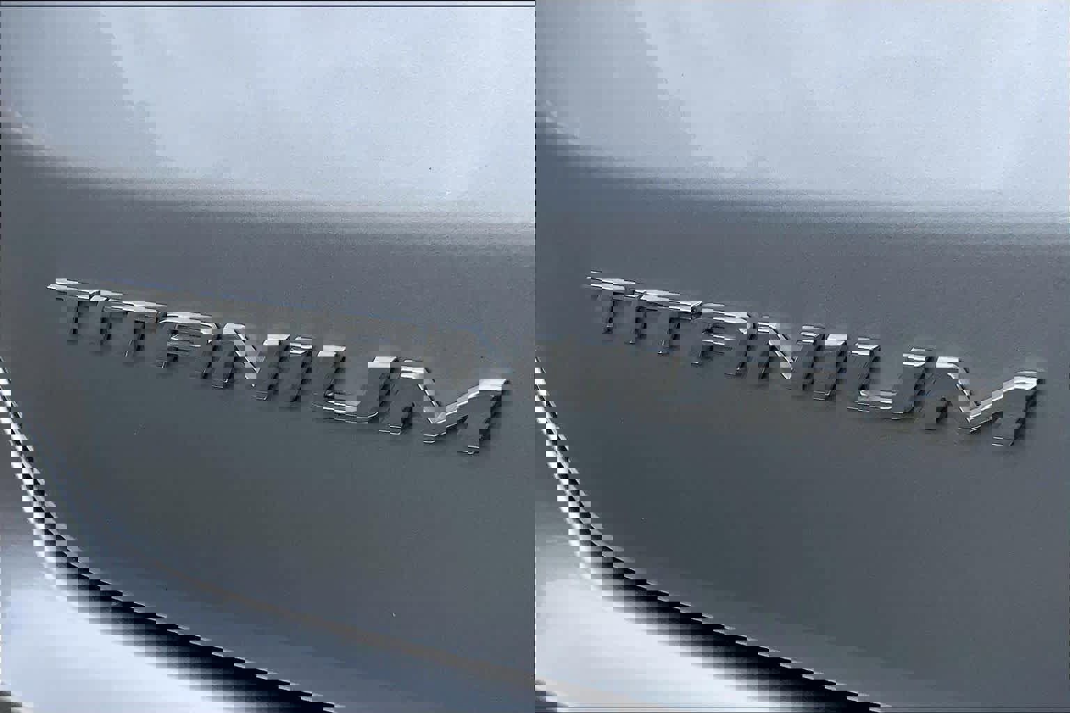 Certified 2022 Ford Edge Titanium image 10