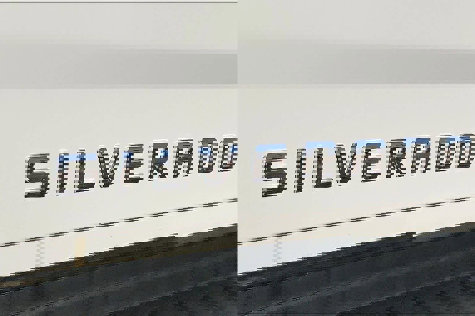 Used 2017 Chevrolet Silverado 2500 LTZ w/ LTZ Plus Package image 29