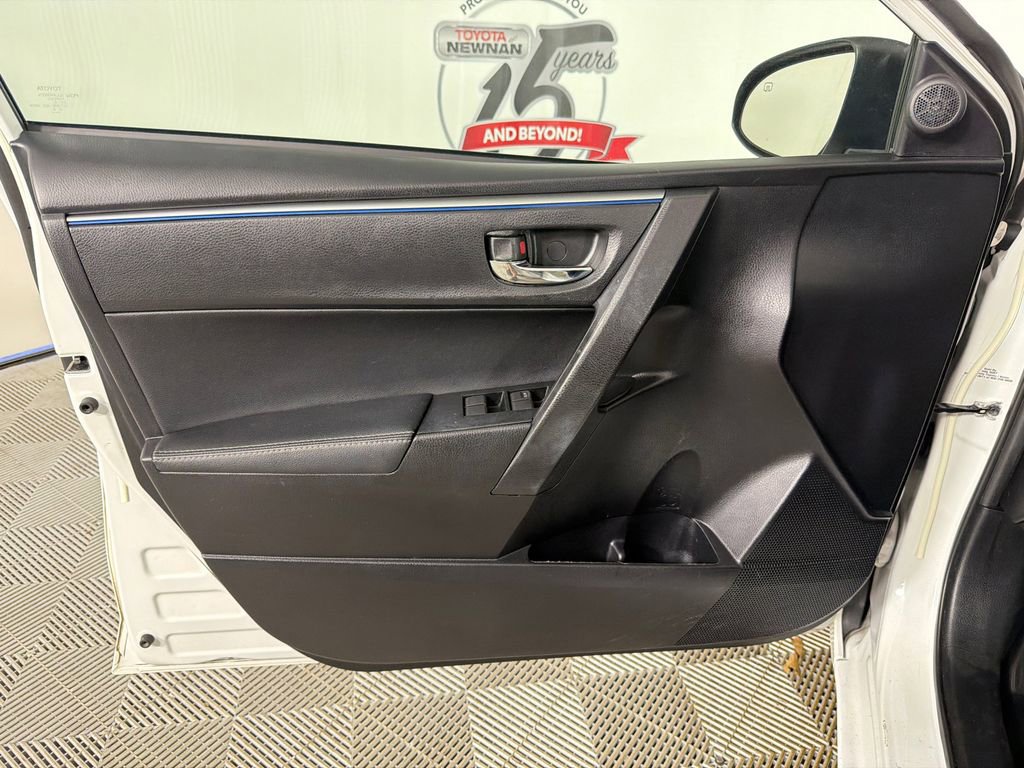 Used 2014 Toyota Corolla S image 10