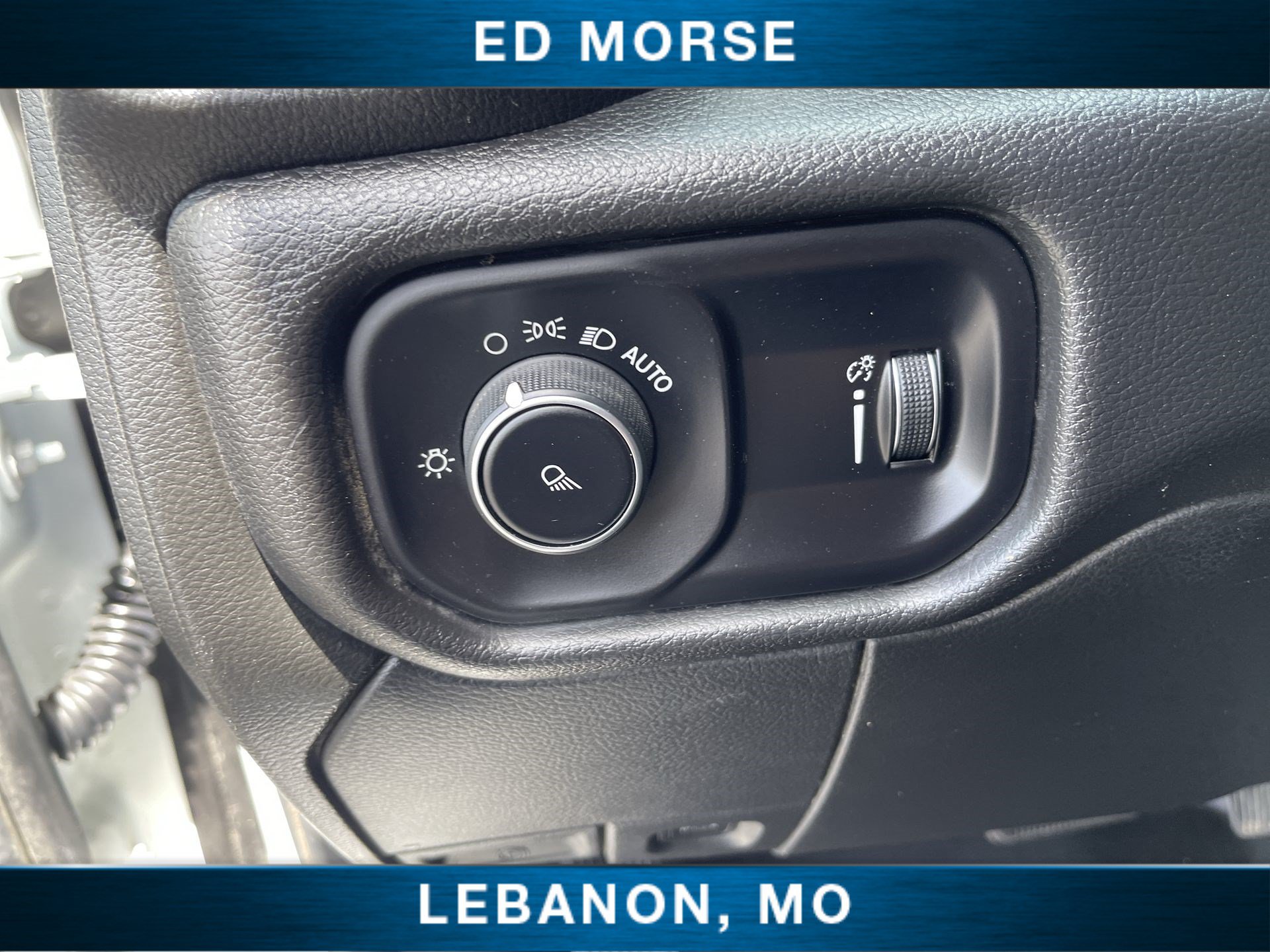 Used 2024 RAM 2500 Tradesman w/ Chrome Appearance Group AWD/4WD image 16