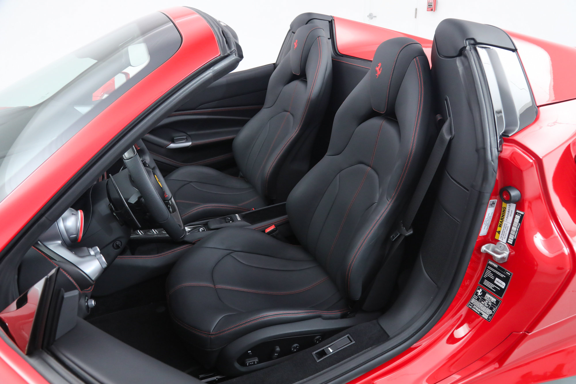 Certified 2023 Ferrari F8 Tributo RWD image 5