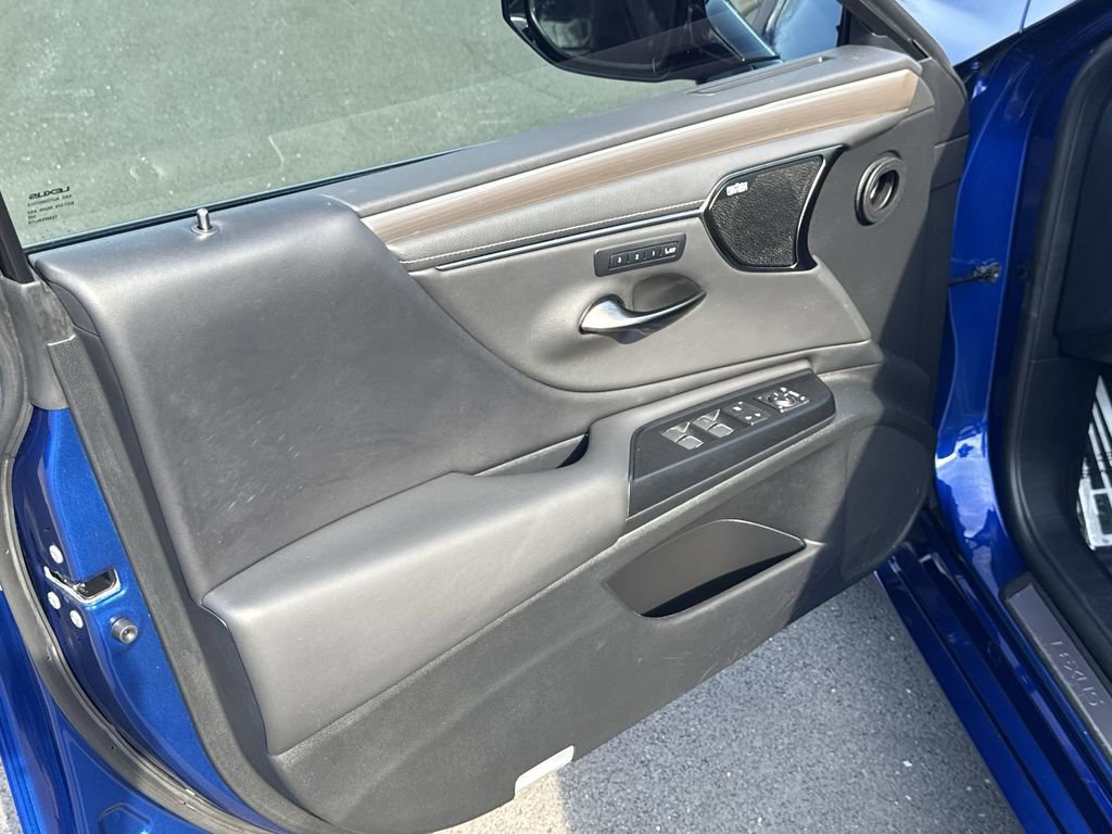 Used 2021 Lexus ES 350 F Sport w/ Accessory Package image 15