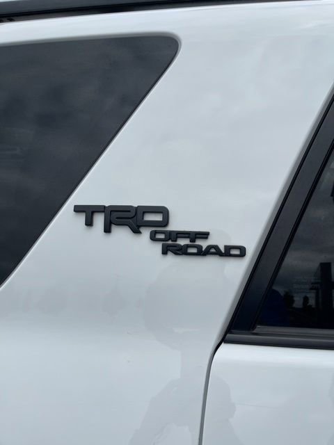 Used 2022 Toyota 4Runner TRD Off-Road Premium AWD/4WD image 27