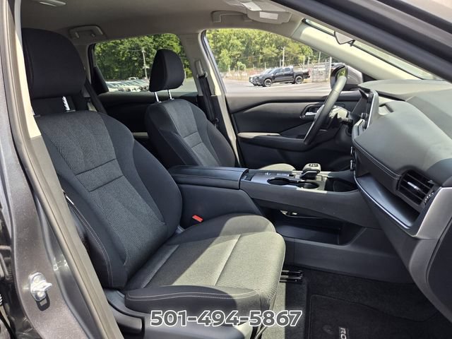 Used 2026 Nissan Rogue SV FWD image 15