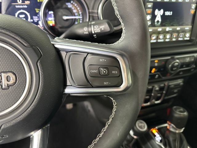 Used 2023 Jeep Wrangler Unlimited Sahara w/ Cold Weather Group image 16